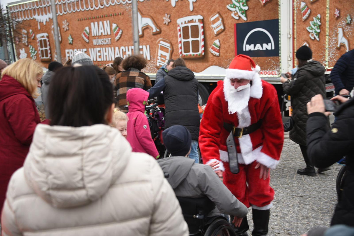 MAN Weihnachtstruck 2025